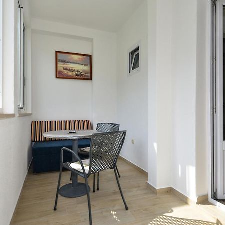 Apartmani Dina Makarska Luaran gambar