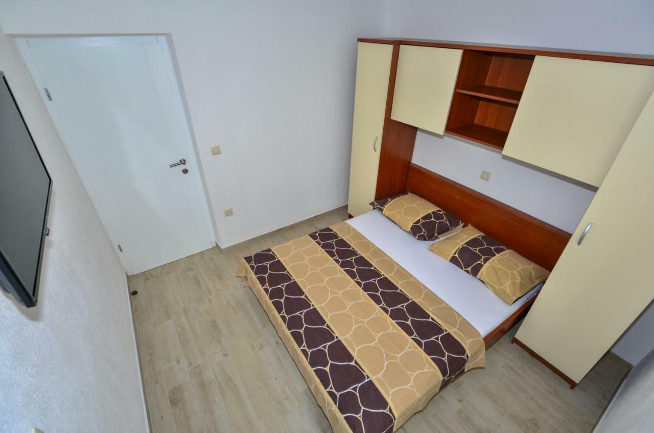 Apartmani Dina Makarska Luaran gambar