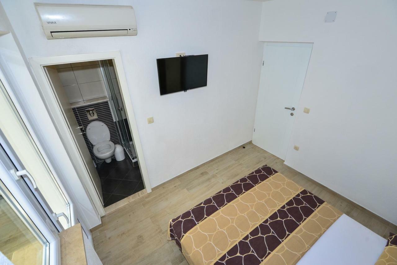 Apartmani Dina Makarska Luaran gambar