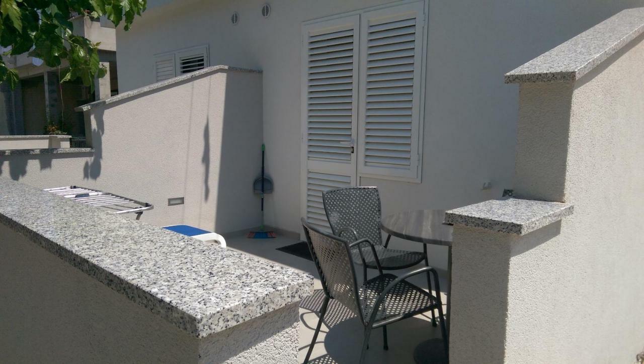 Apartmani Dina Makarska Luaran gambar
