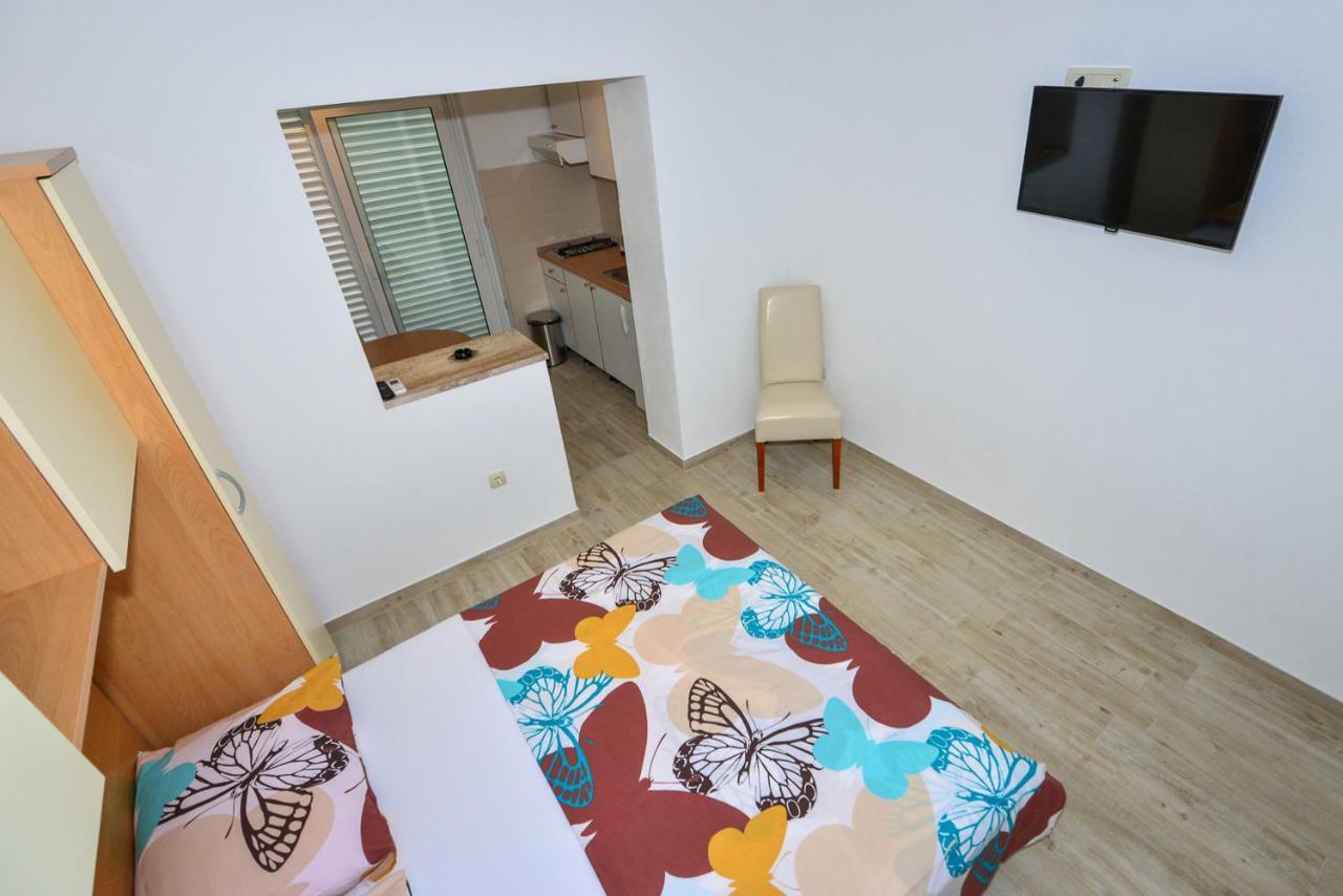 Apartmani Dina Makarska Luaran gambar