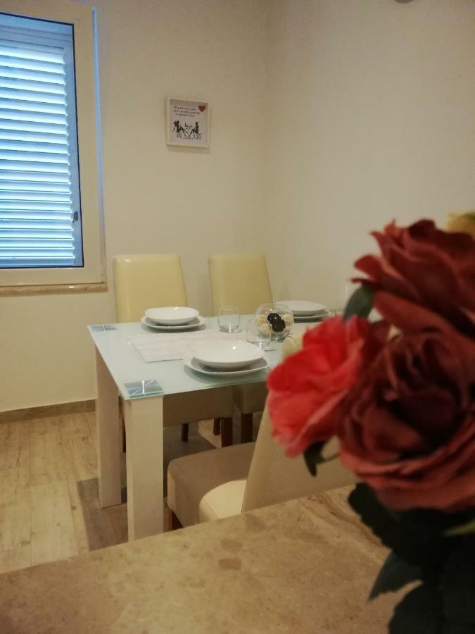 Apartmani Dina Makarska Luaran gambar