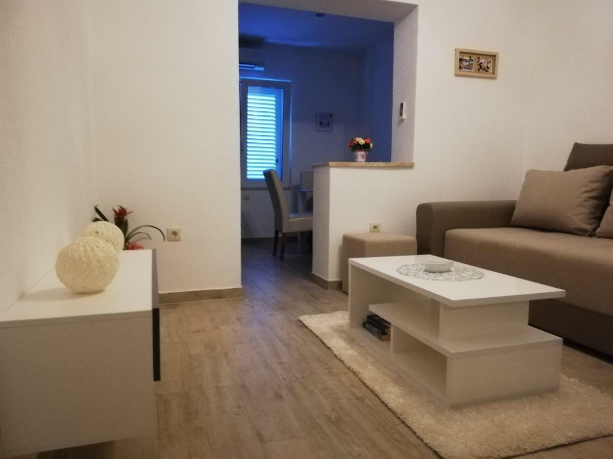 Apartmani Dina Makarska Luaran gambar