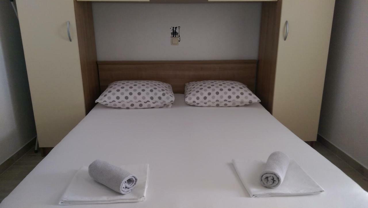 Apartmani Dina Makarska Luaran gambar