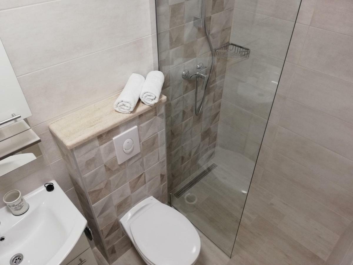 Apartmani Dina Makarska Luaran gambar