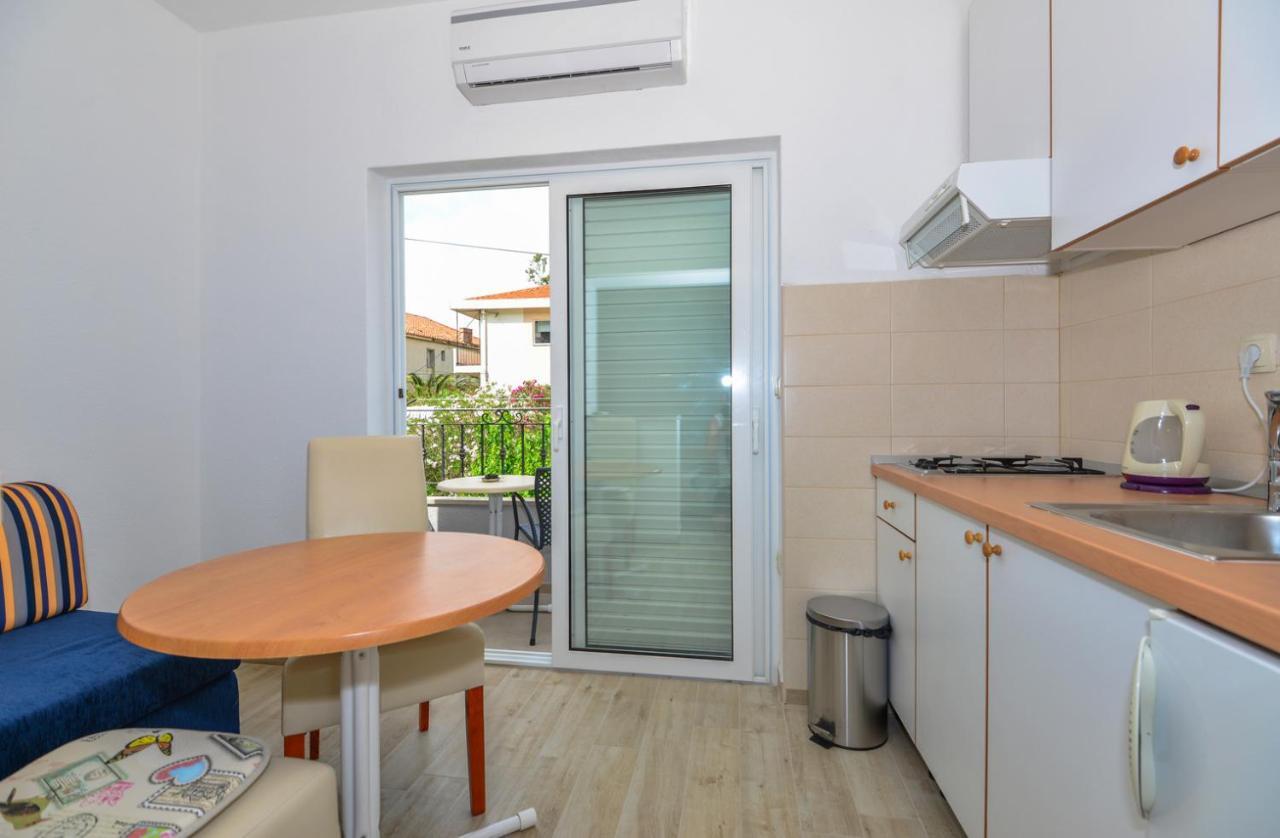 Apartmani Dina Makarska Luaran gambar
